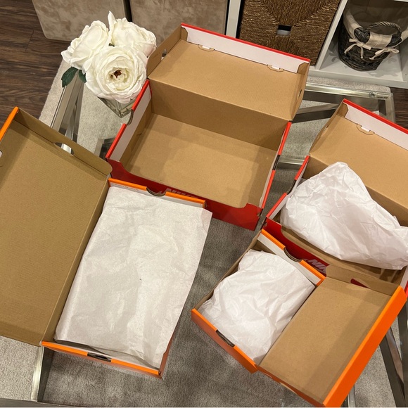 Nike Empty Shoe Boxes (set of 4) - Picture 6 of 10